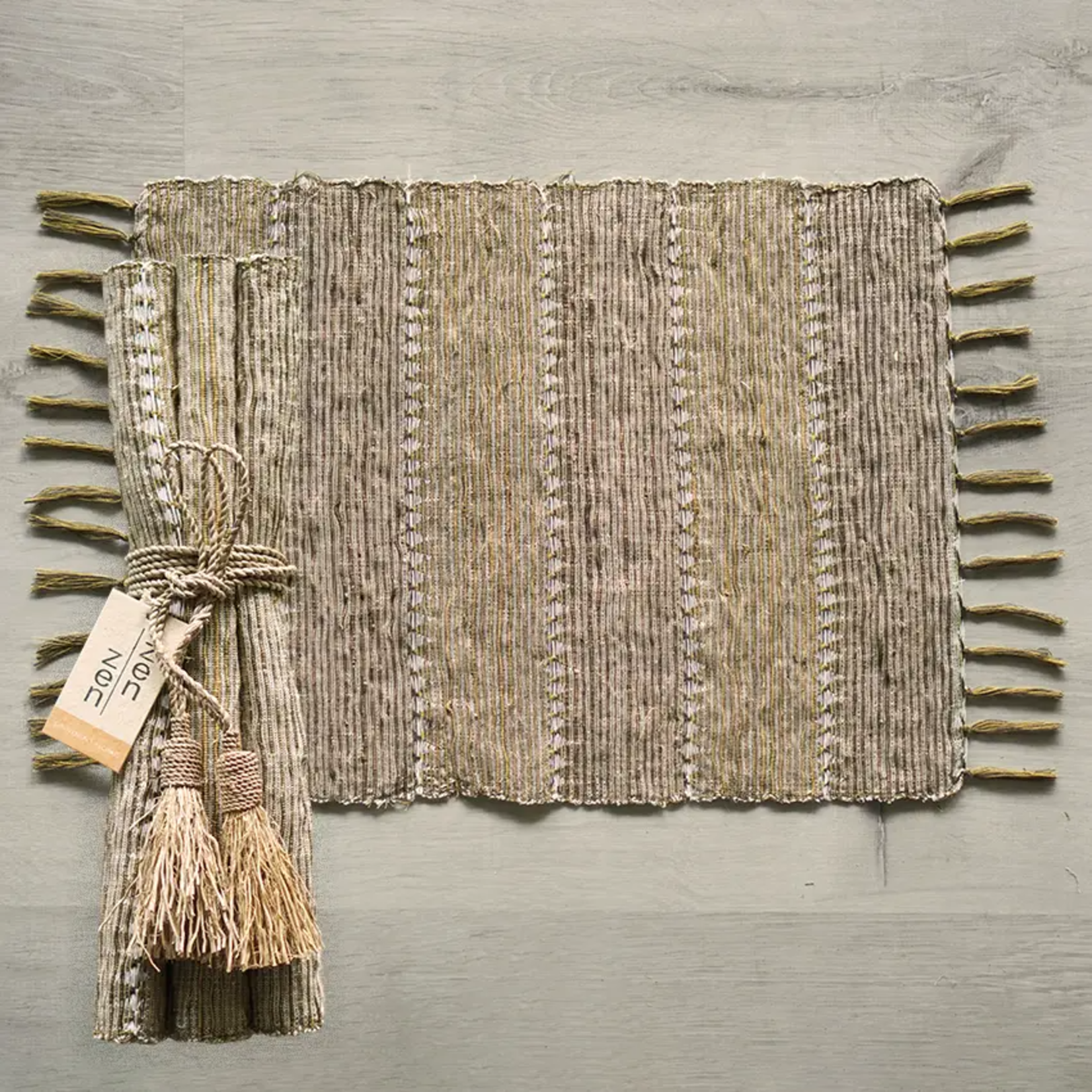 Vetiver Placemat Set of 6 - Beige Stripe