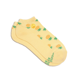 Conscious Step Ankle Socks that Provide Meals (Golden Pineapples) - Small