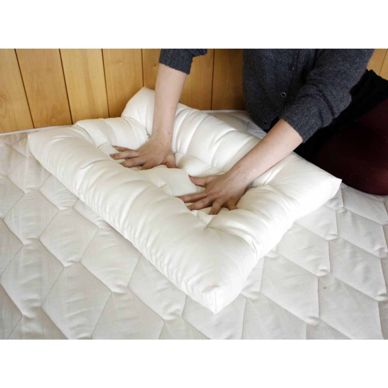 Wool Orthopedic Pillow