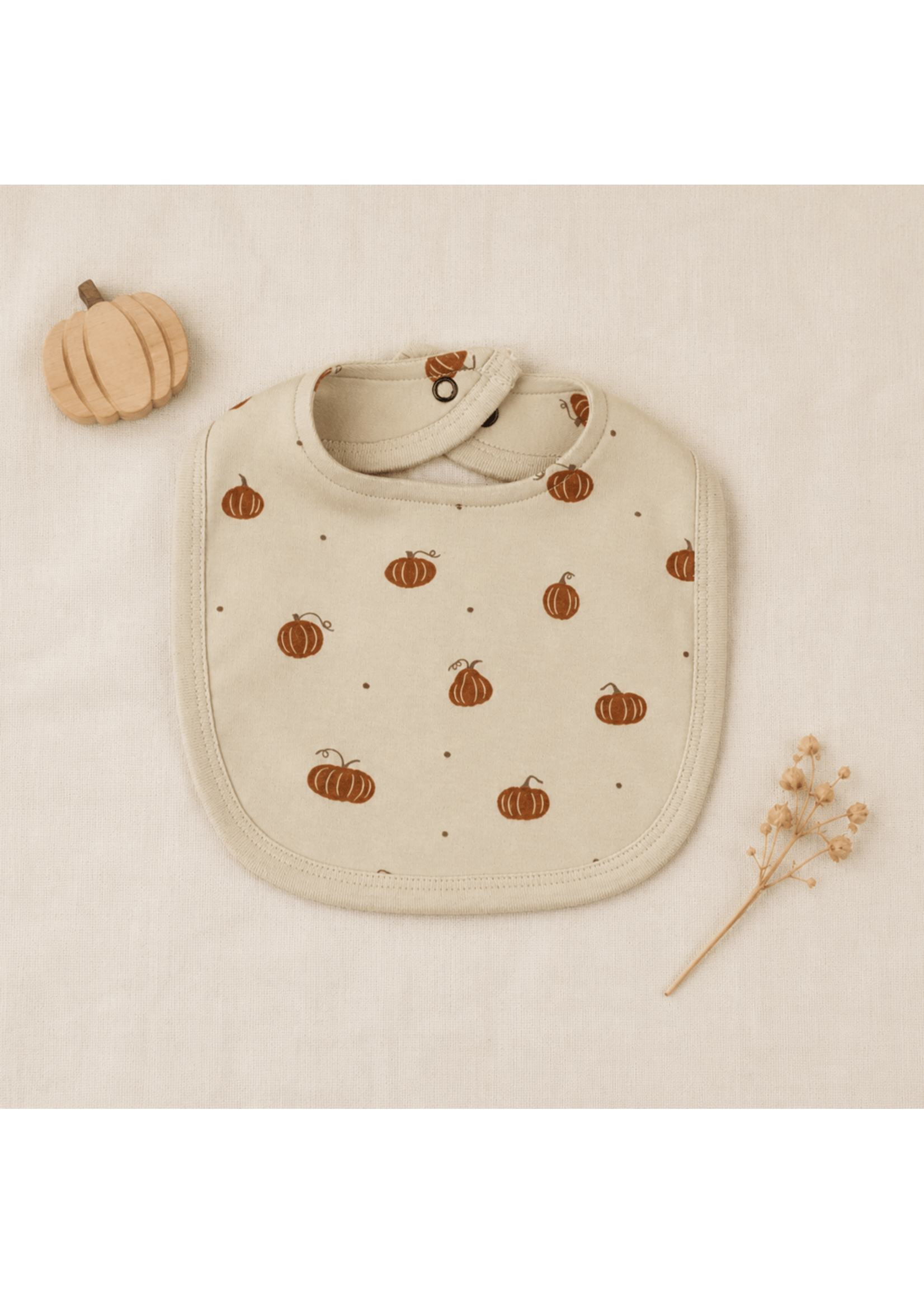 L'oved Baby Reversible Bib Pumpkin Spice