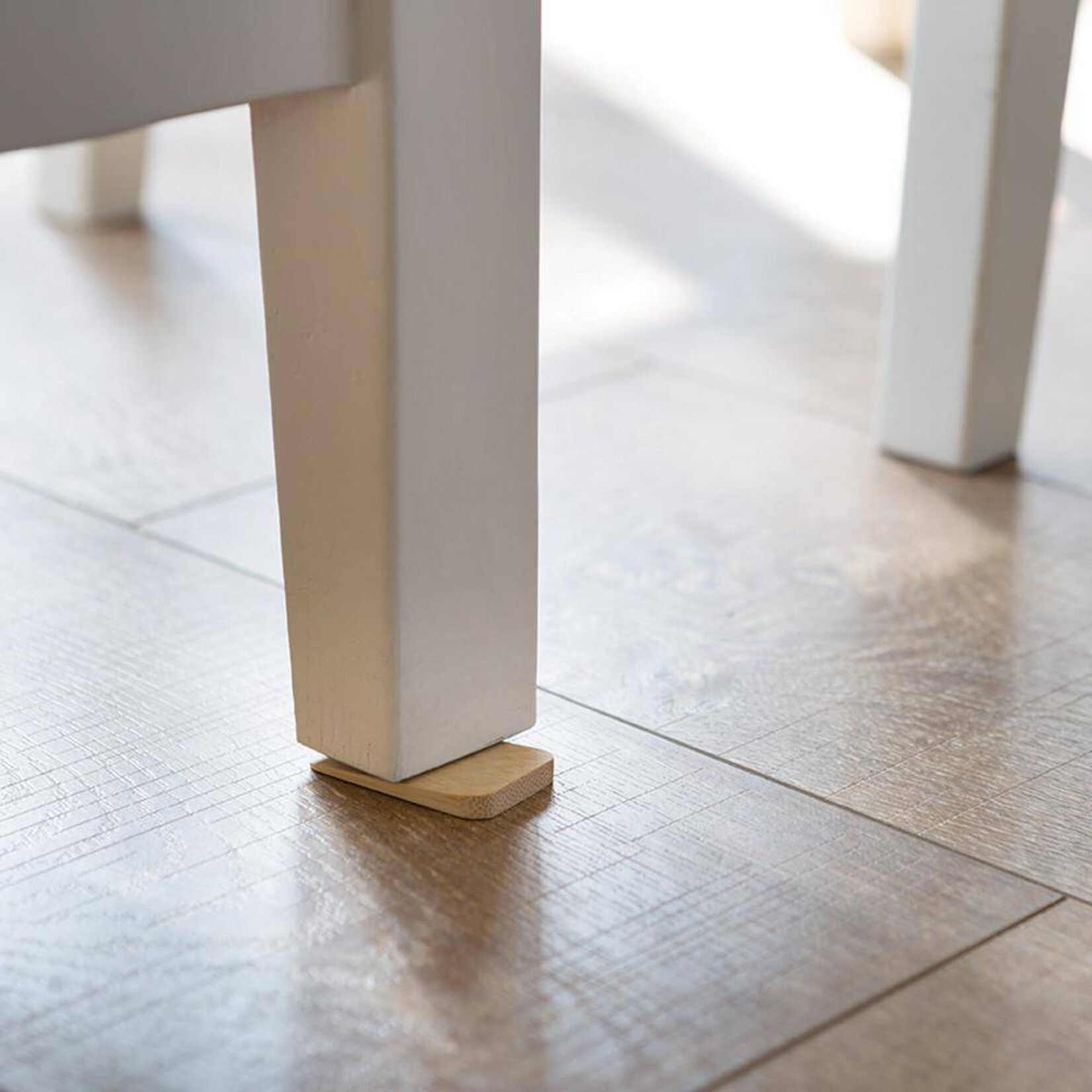 Tippy Table Wedges