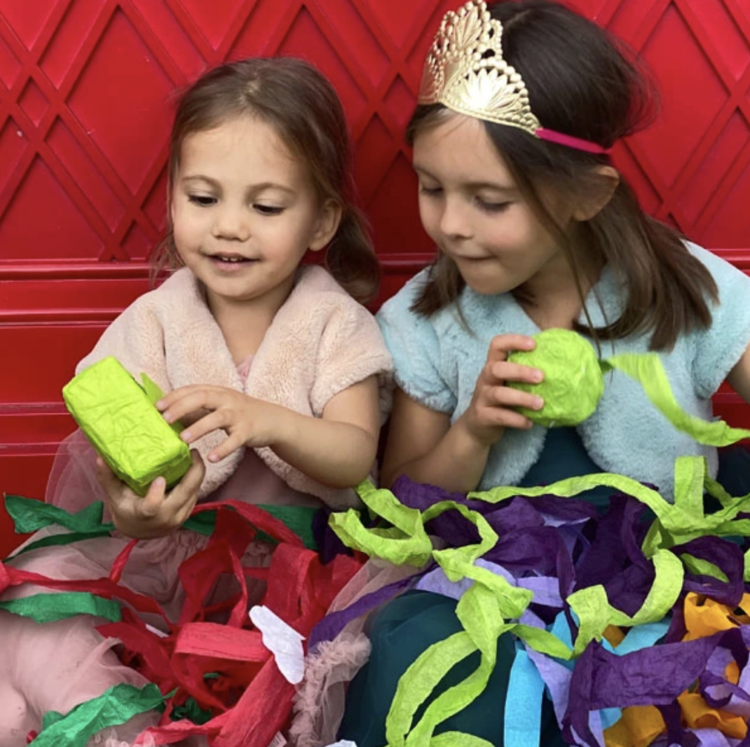 Tops Malibu Deluxe Surprise Ball St. Nicholas