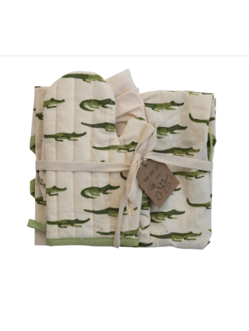 Creative Co-Op Cotton Child Apron with Alligators