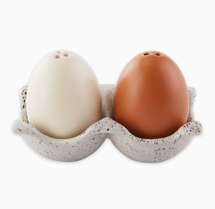 Design Imports Fresh Eggs Ceramic Salt and Pepper Shaker