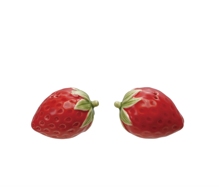 Creative Co-Op Strawberry salt and pepper shaker