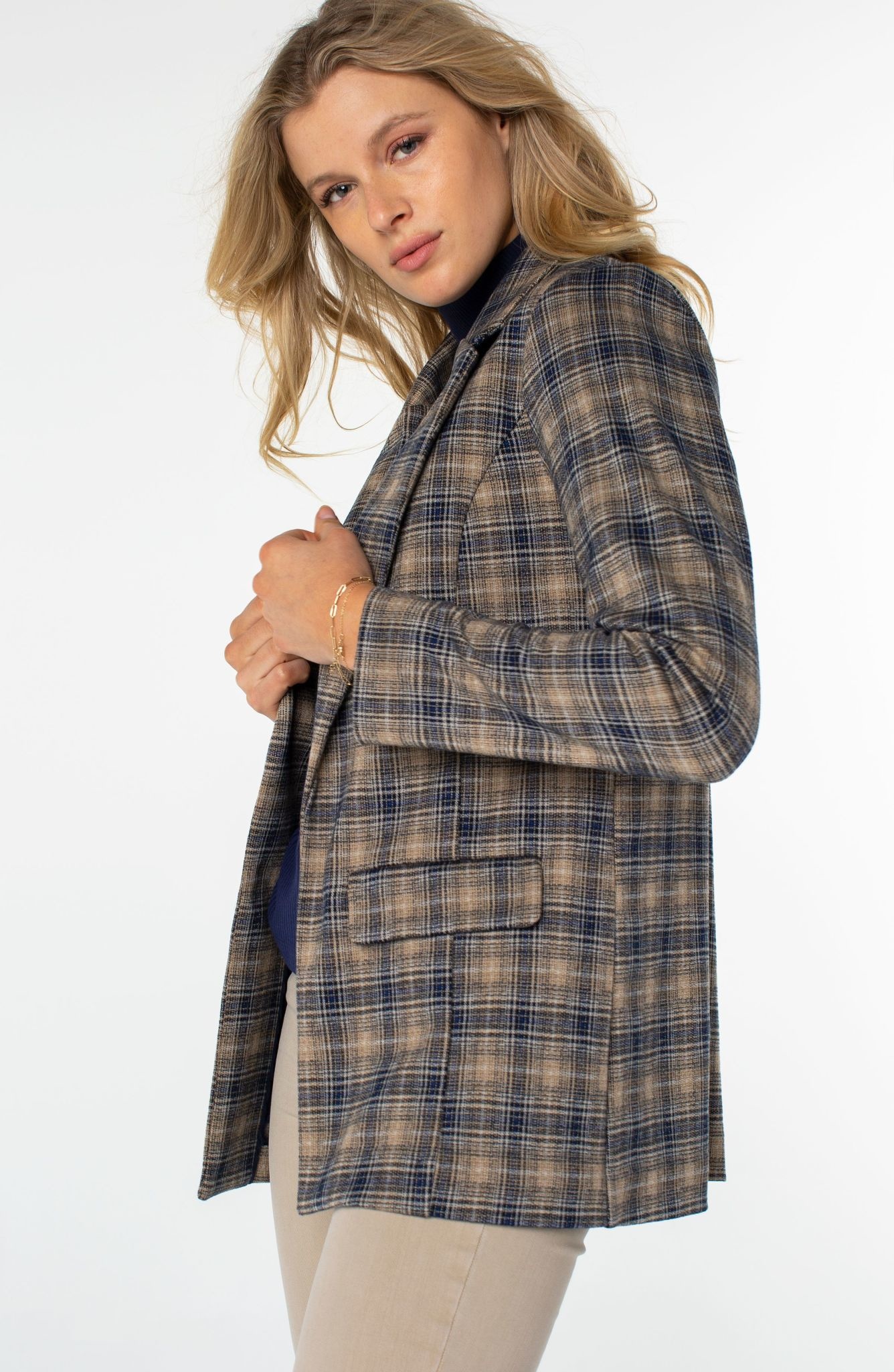 Liverpool Los Angeles Navy/Tan/Autumn Plaid Boyfriend Blazer w/ Princess Darts