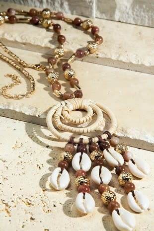 Urbanista Shell with Metal and Glass Beads Necklace Sand Dollar