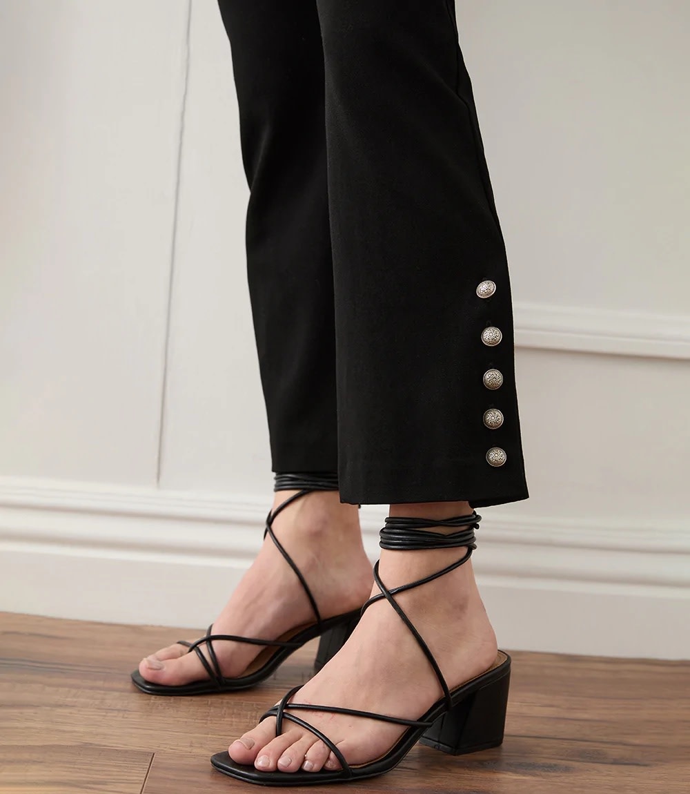 Karen Kane Black Cropped Button-Up Hem Pants