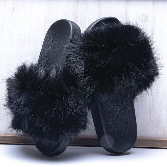 Amanda Blu Black Furry Slippers