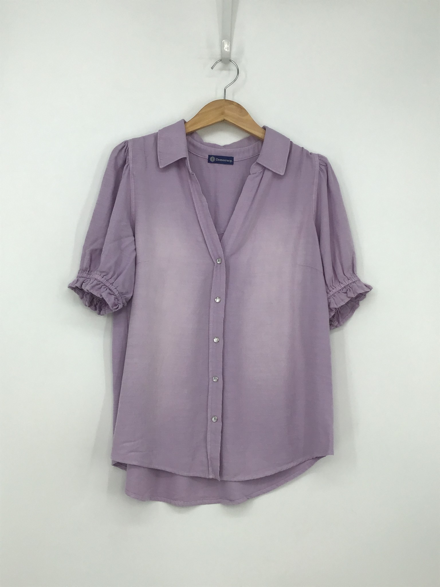 Democracy Smokey Lavender Blouson Short Sleeve Snap Button Down Woven Shirt
