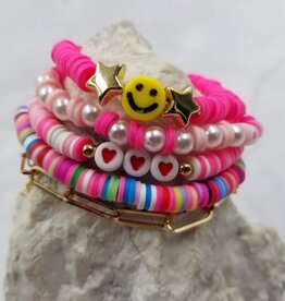 FLEURISH Smiley and Heart Heishi Bracelet - Valentine's Day