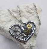 FLEURISH Steampunk Gear Heart Necklace