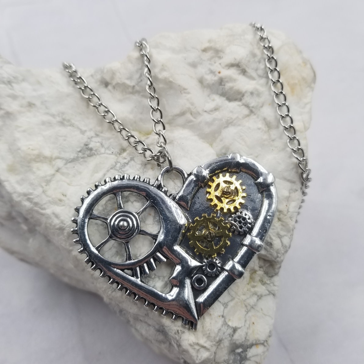 FLEURISH Steampunk Gear Heart Necklace