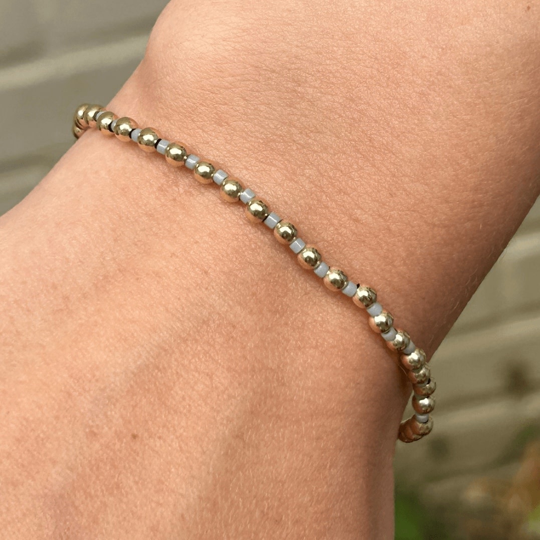 Erin Gray 3mm Color Crush Newport Ghost Gray & Gold Waterproof Bracelet 7"