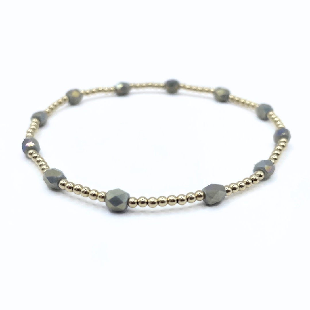 Erin Gray The Key West Bracelet in Gray 7"