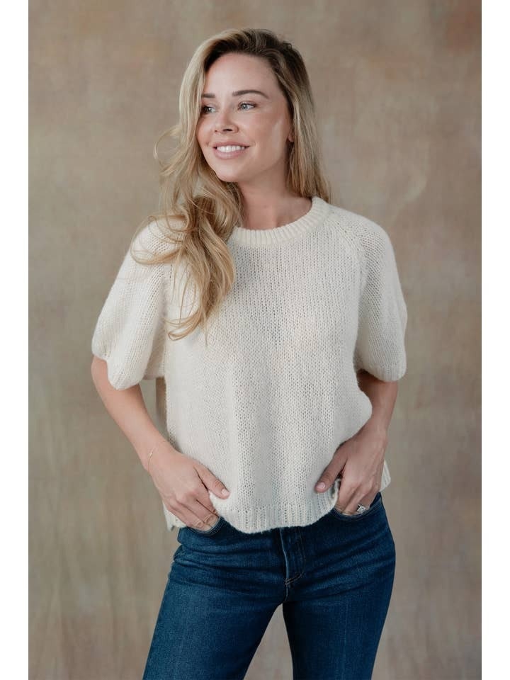 Cobblestone Living Ivory Carmen Short Sleeve Knit Pullover Sweater