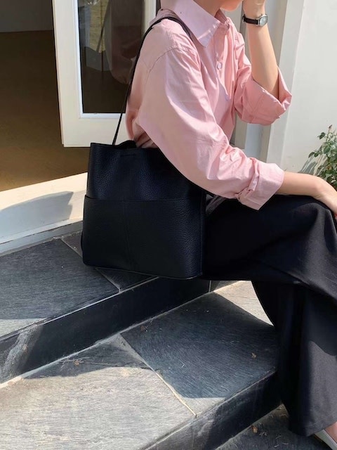 FLEURISH Black Shoulder Bag W/Cosmetic Pouch