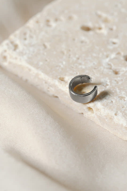Cobblestone Living Silver Jackie Ear Cuff