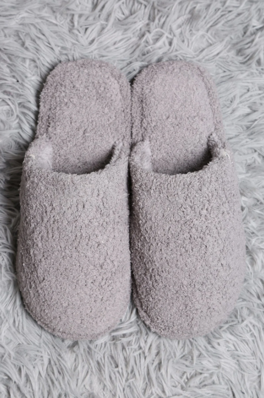 Jasmine Trading Corp. Gray Solid Color Slipper