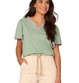 Democracy Vintage Jade Bell Short Sleeve Shirttail Hem Knit Top