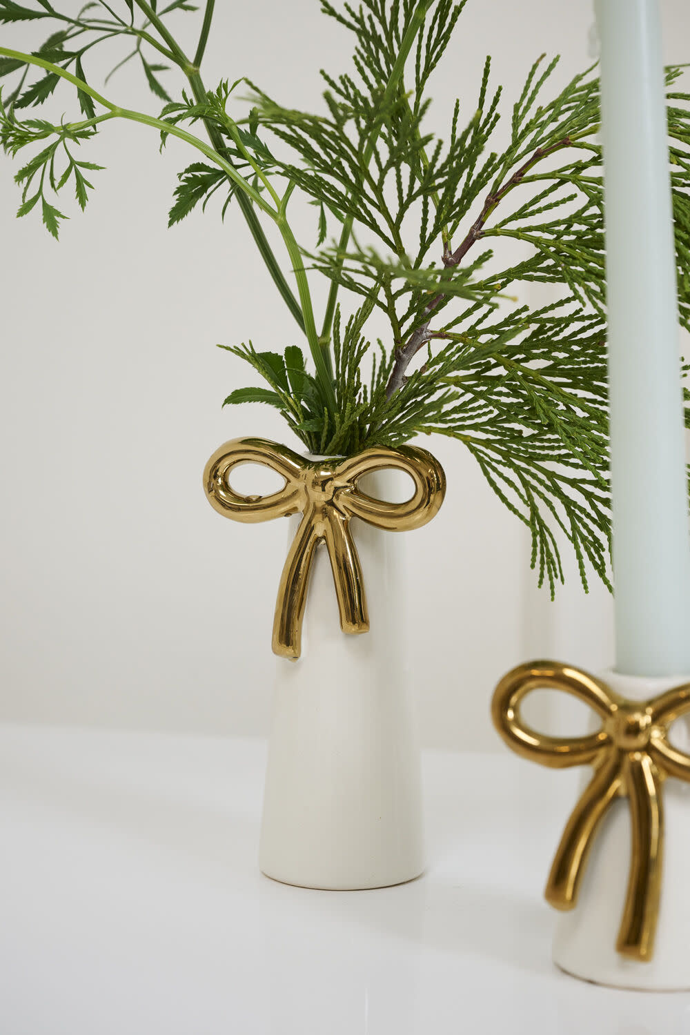 FLEURISH Coquette Budvase 3"x 2"x 5.25"