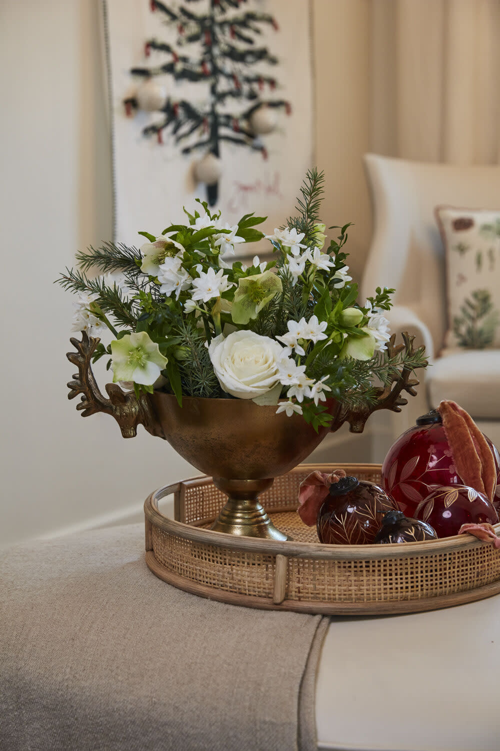FLEURISH Golden Buck Bowl 16"x 9.25"x 11"