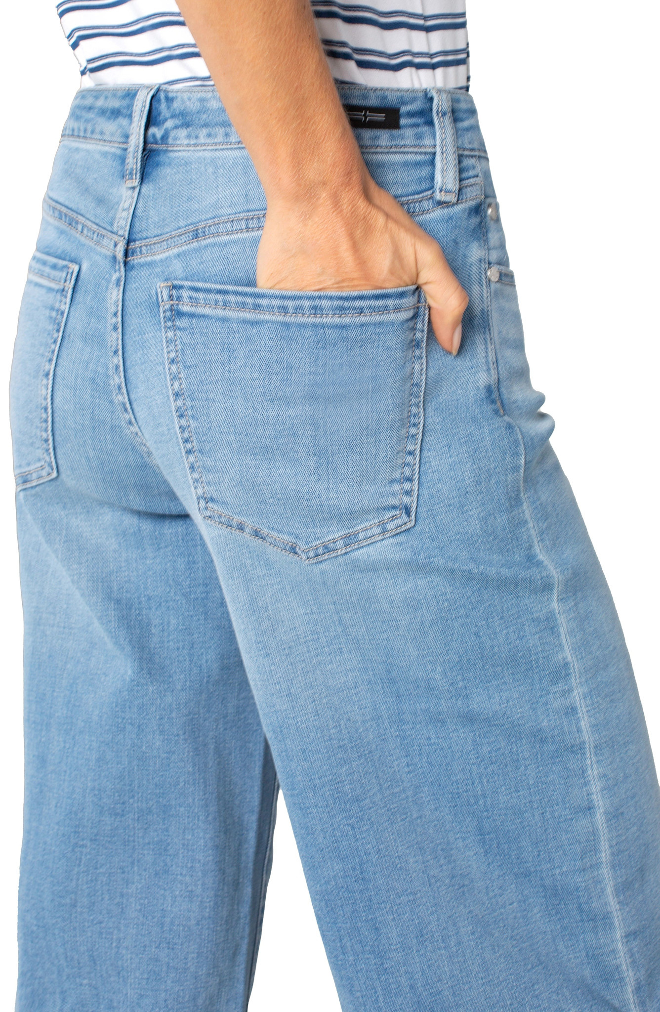 Liverpool Los Angeles yacht pant 19" in