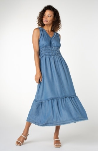 Liverpool Los Angeles smocked v neck fray maxi dress
