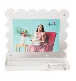 nora fleming clearly a-nora-ble: scalloped acrylic frame for nora fleming minis