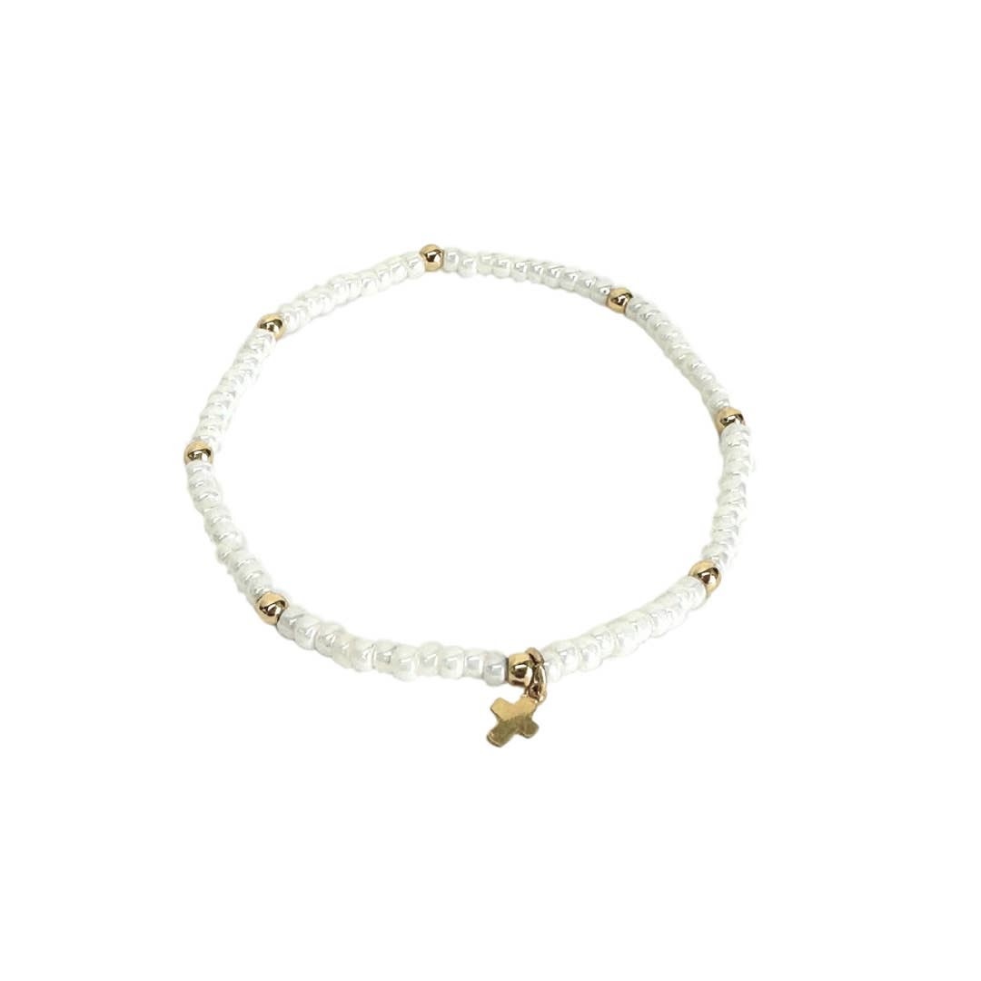 Erin Gray Luxe Cross Bracelet in PEARL WHITE