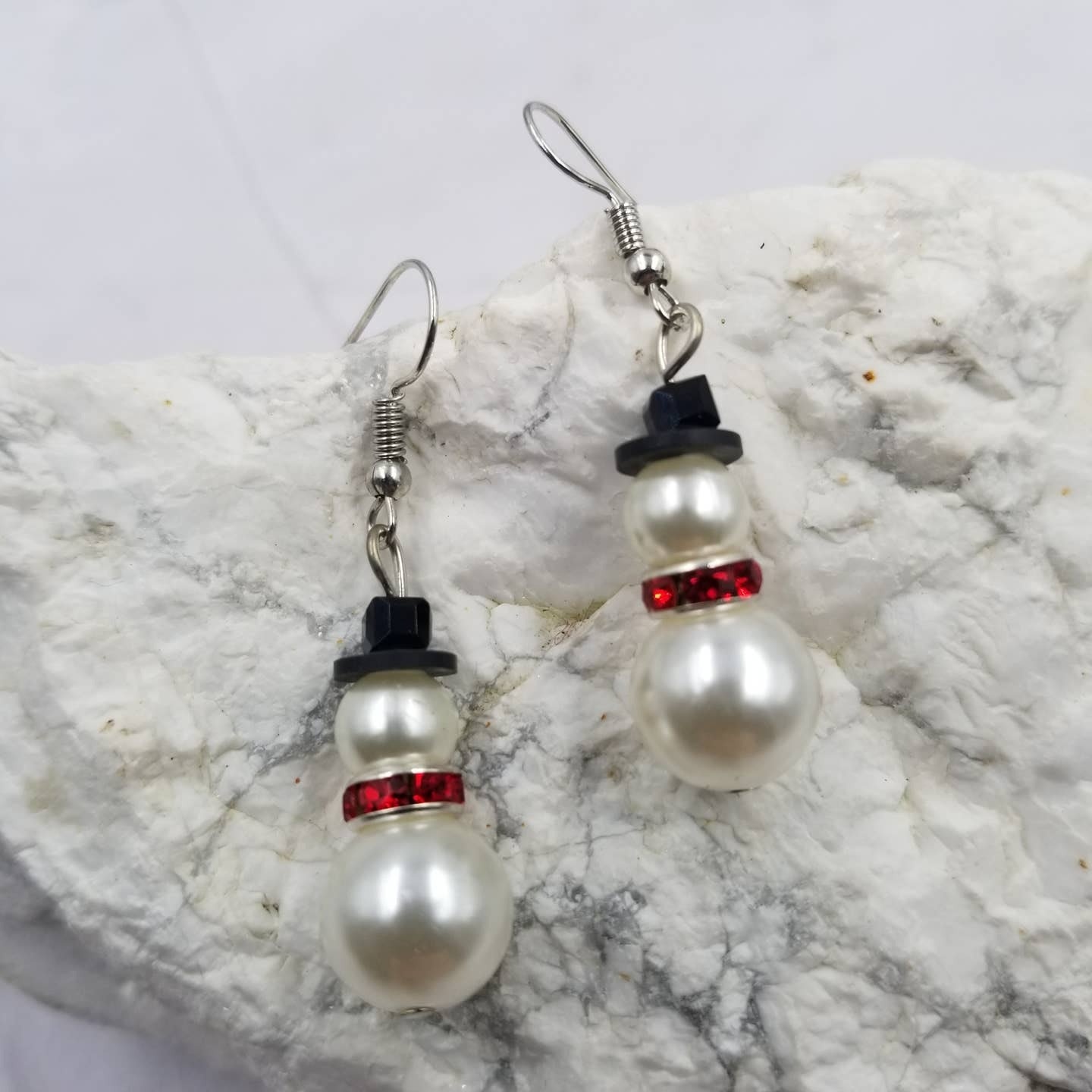FLEURISH Christmas Snowman Dangle Earrings