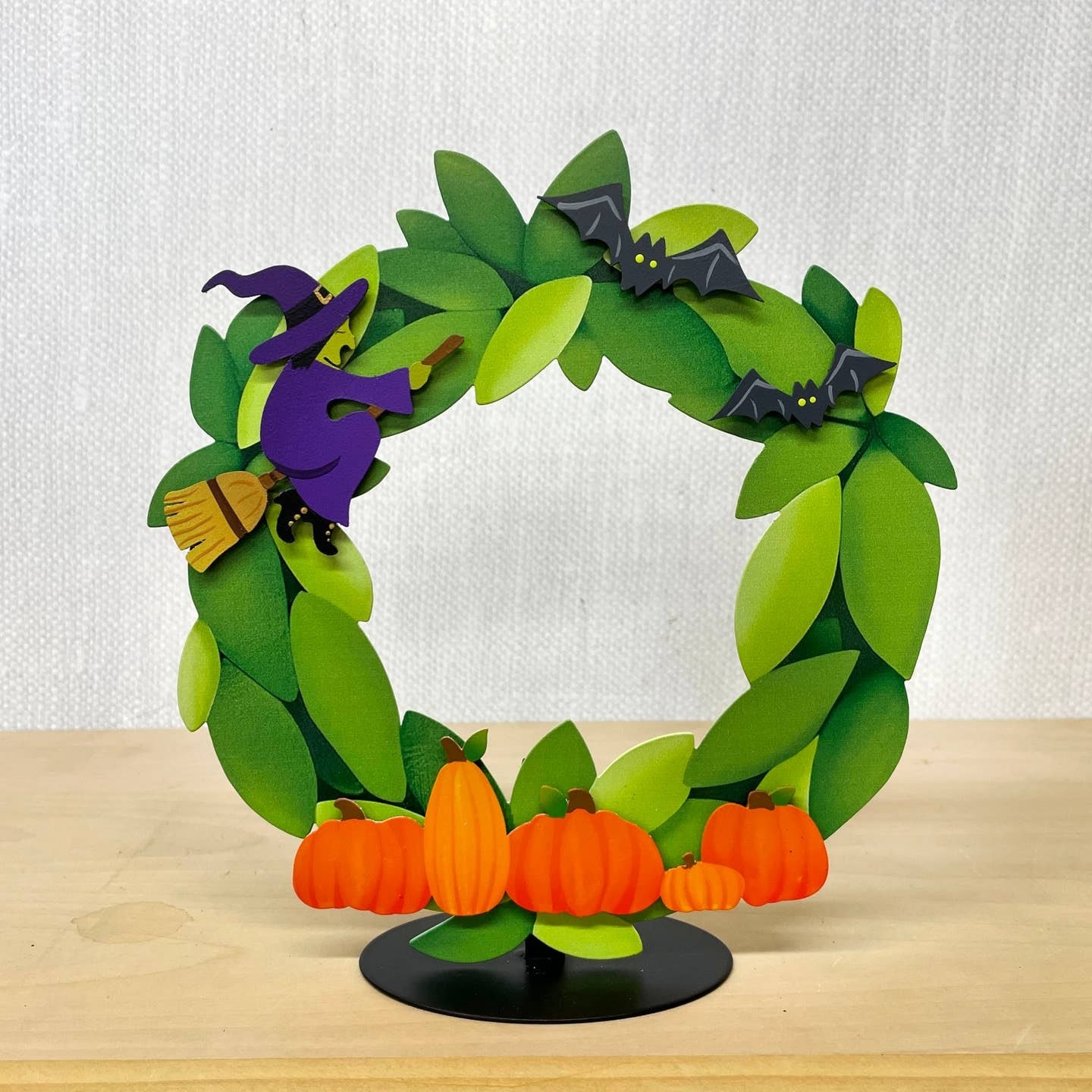Roeda Studio Witch w/ Bat Magnets S/3