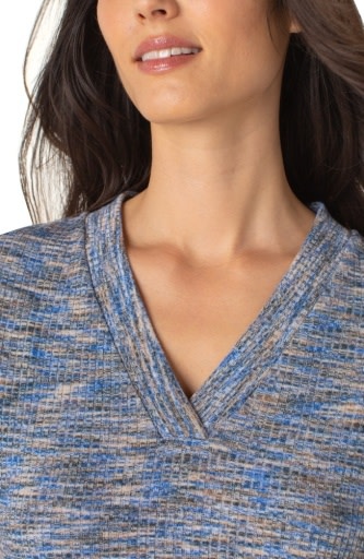 Liverpool Los Angeles 3/4 sleeve v-neck knit tee