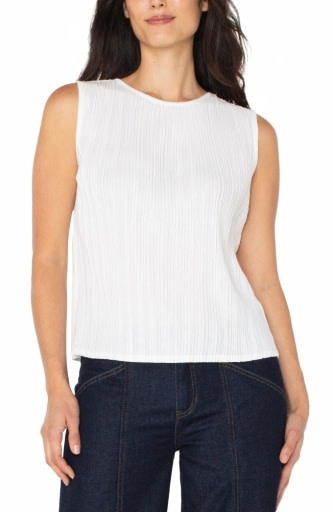 Liverpool Los Angeles sleeveless crew neck knit top