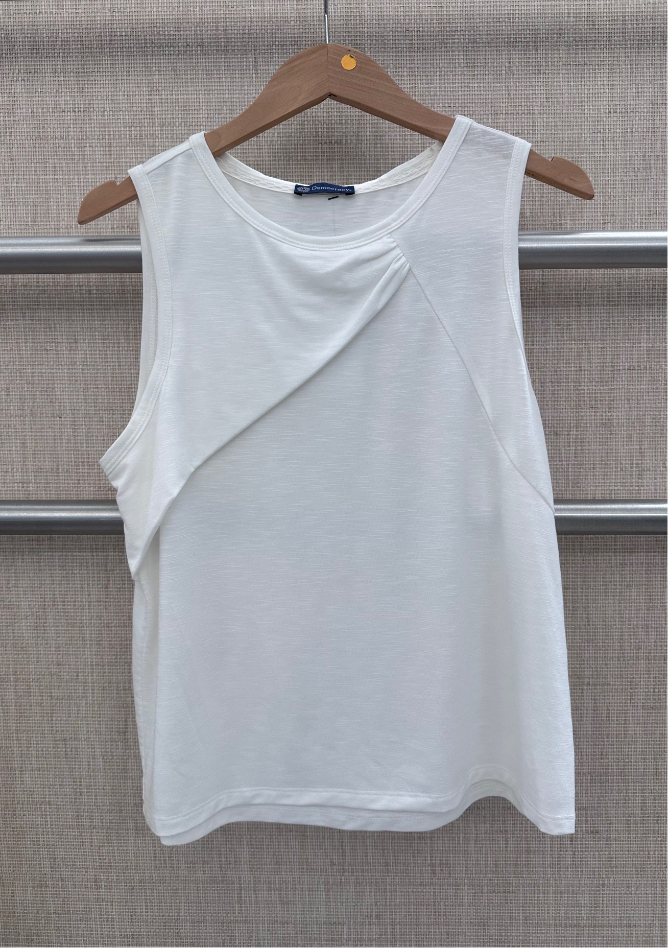 Democracy Off White Sleeveless Scoop Neck Asymmetrical Shirring Knit Top