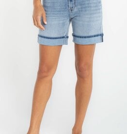 Liverpool Los Angeles the keeper cuff short  9'/ 7" inseam