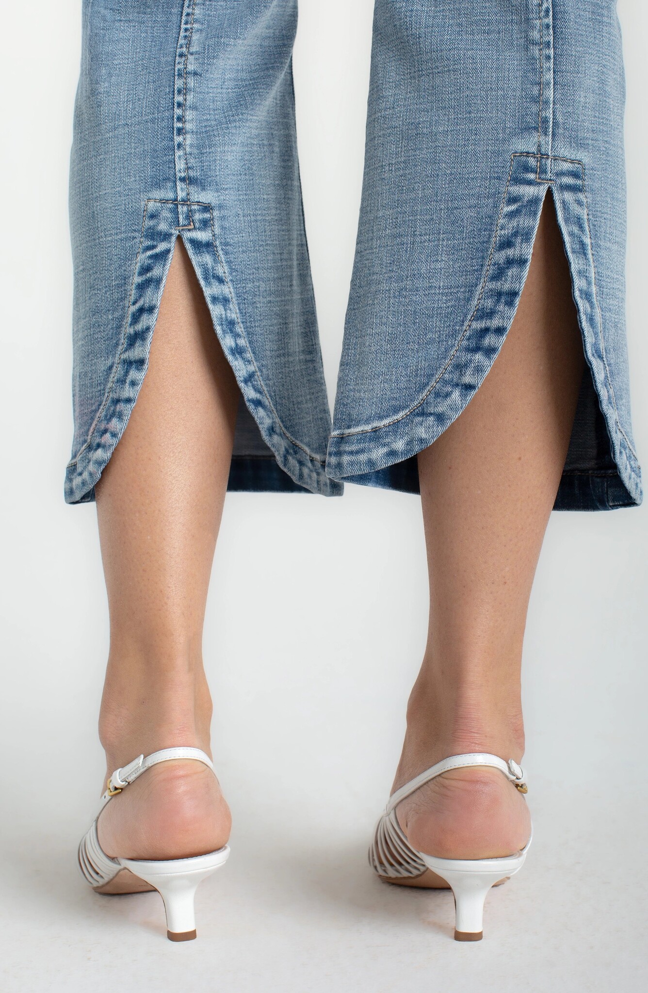 Liverpool Los Angeles gia glider crop flare w/ tulip back slit