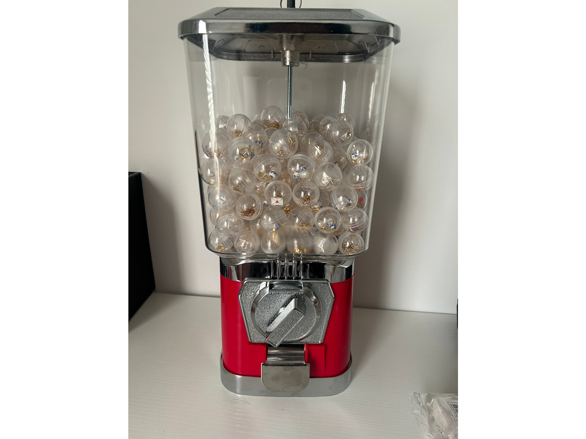 FLEURISH Sparkle Spinner: Mystery Jewelry Item in Capsule