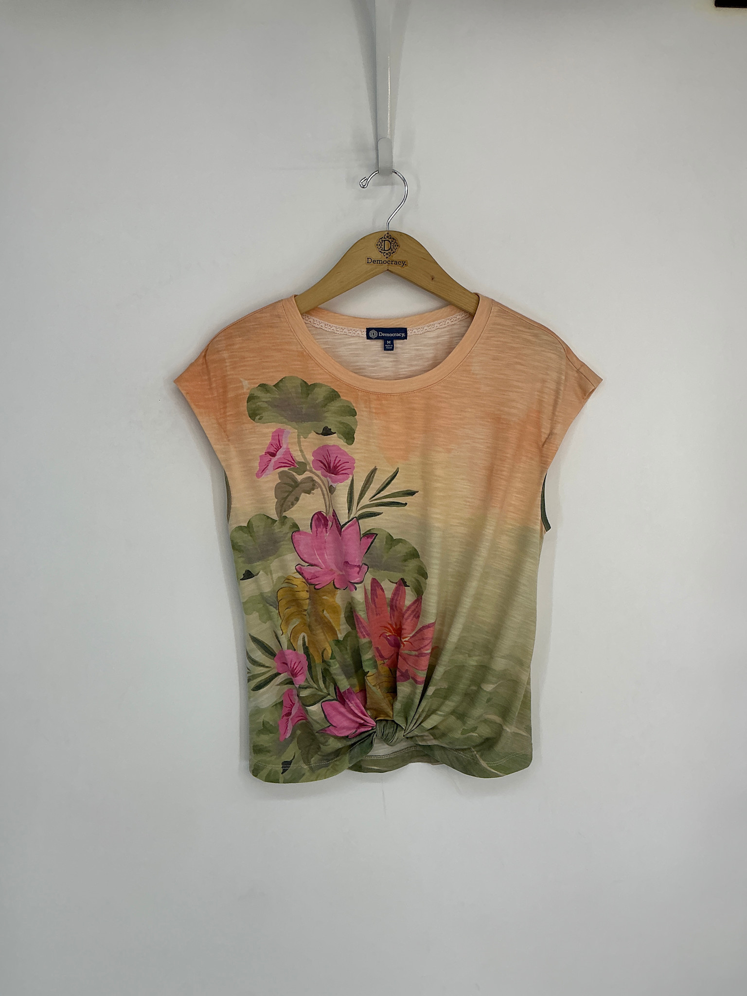 Democracy Sweet Peach/Lily Pad Cap Sleeve Scoop-Neck Knot-Hem Print Top