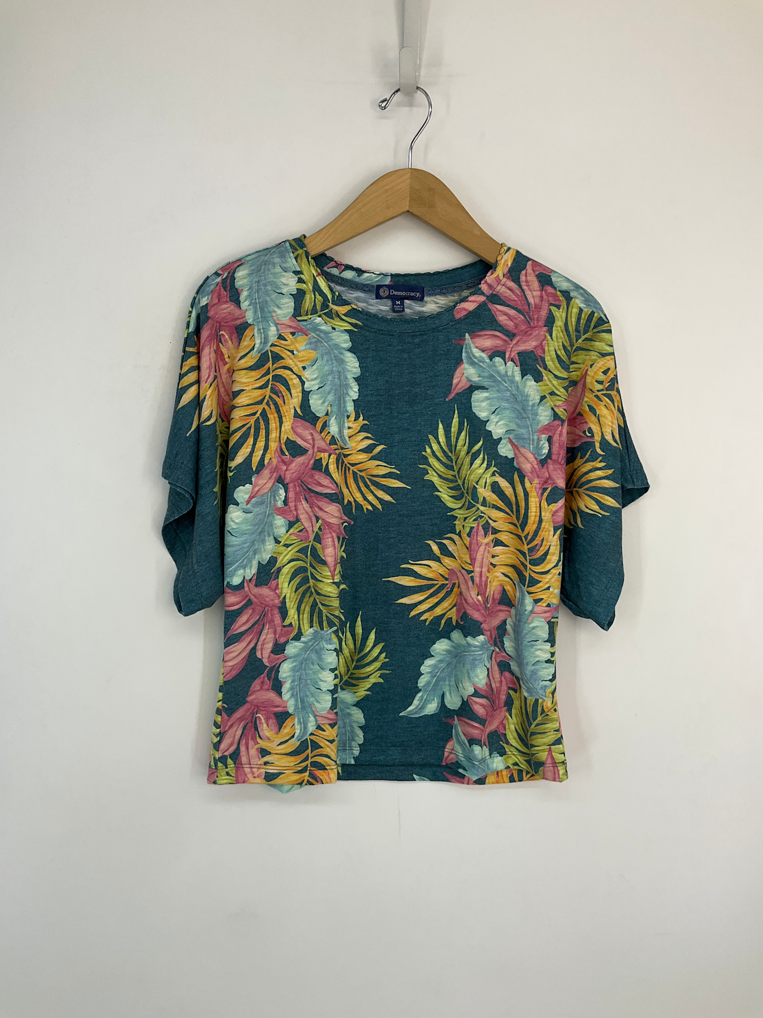 Democracy Bermuda Teal Multi Dolman Sleeve Scalloped Scoop-Neck Print Top