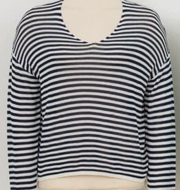 Molly Bracken Offwhite/Navy Ladies Knitted Sweater