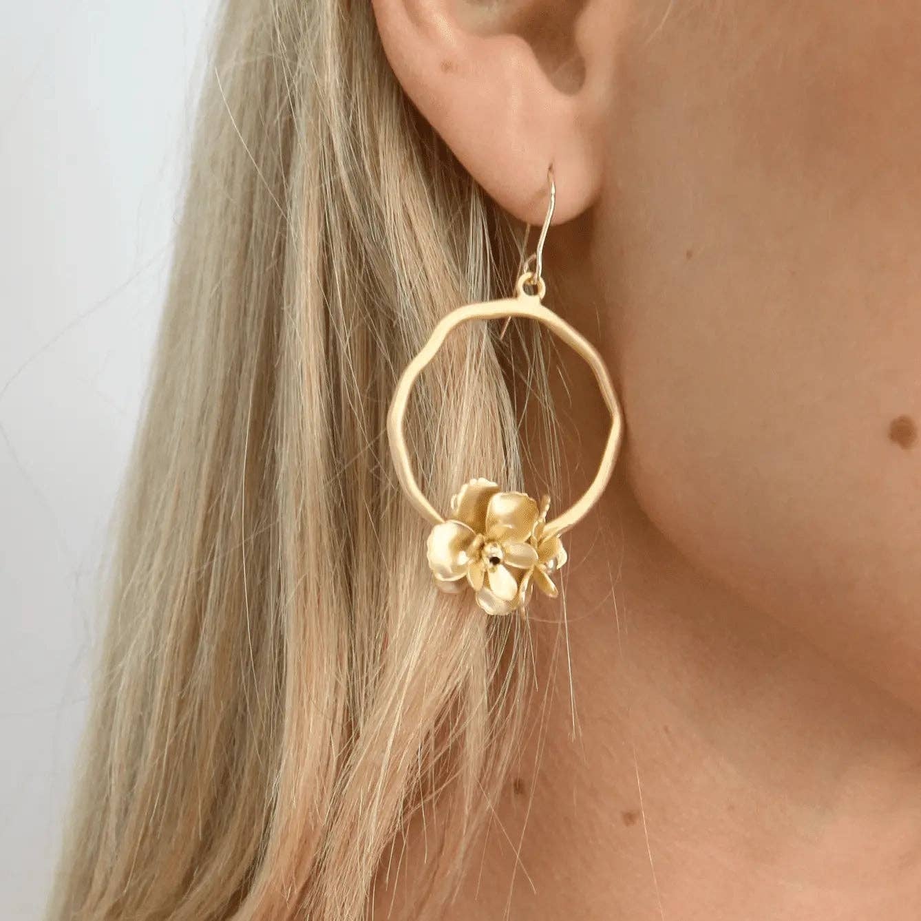 Erin Gray Bloom in Gold Hoop Earrings
