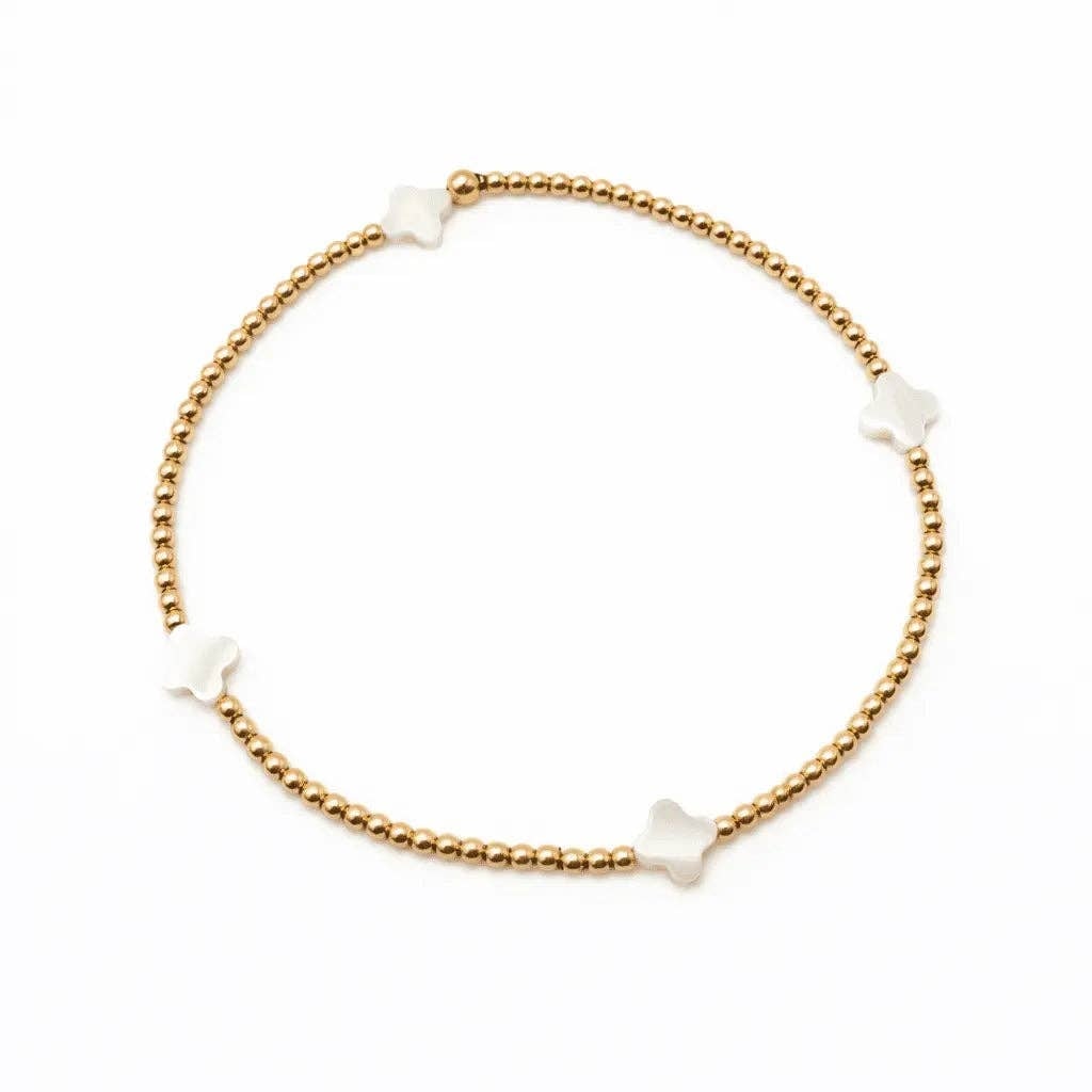 Erin Gray The Lucky Clover Bracelet in White Mother of Pearl