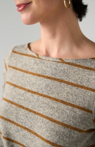 Liverpool Los Angeles long sleeve boat neck knit top w/ twist detail