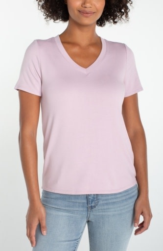Liverpool Los Angeles short sleeve v-neck knit tee