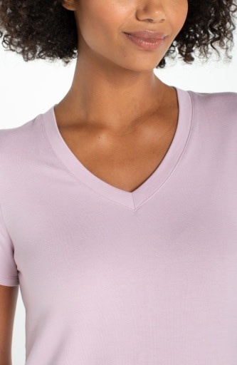 Liverpool Los Angeles short sleeve v-neck knit tee