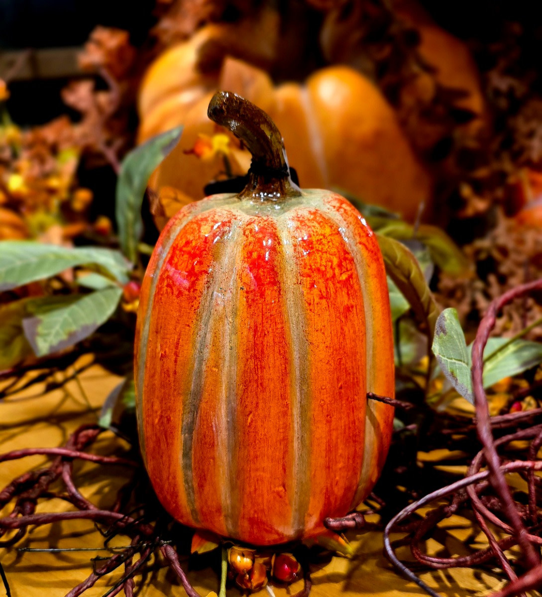 FLEURISH Harvest Crest Pumpkin 4x4x7in