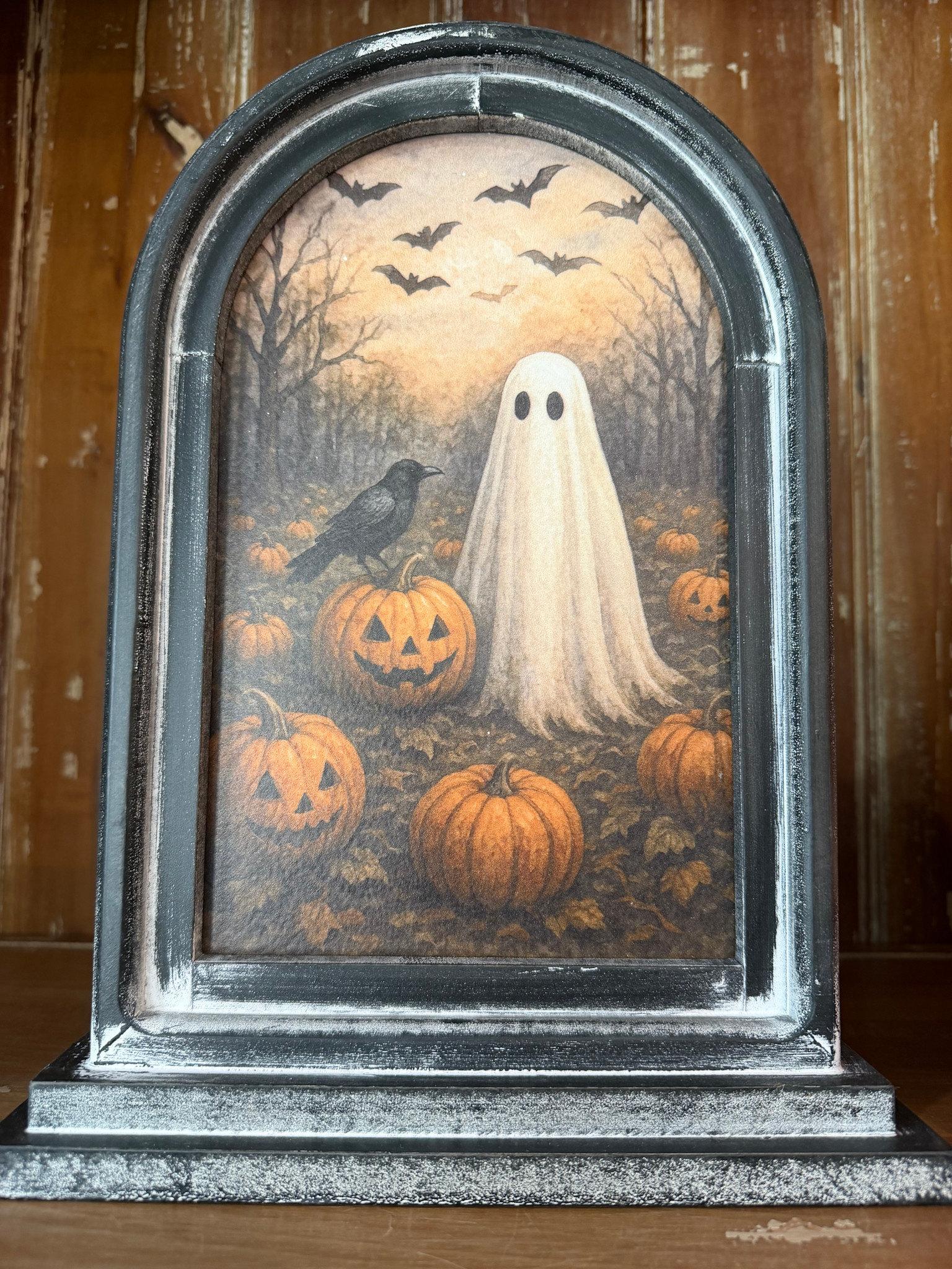 FLEURISH Haunted Framed Stand