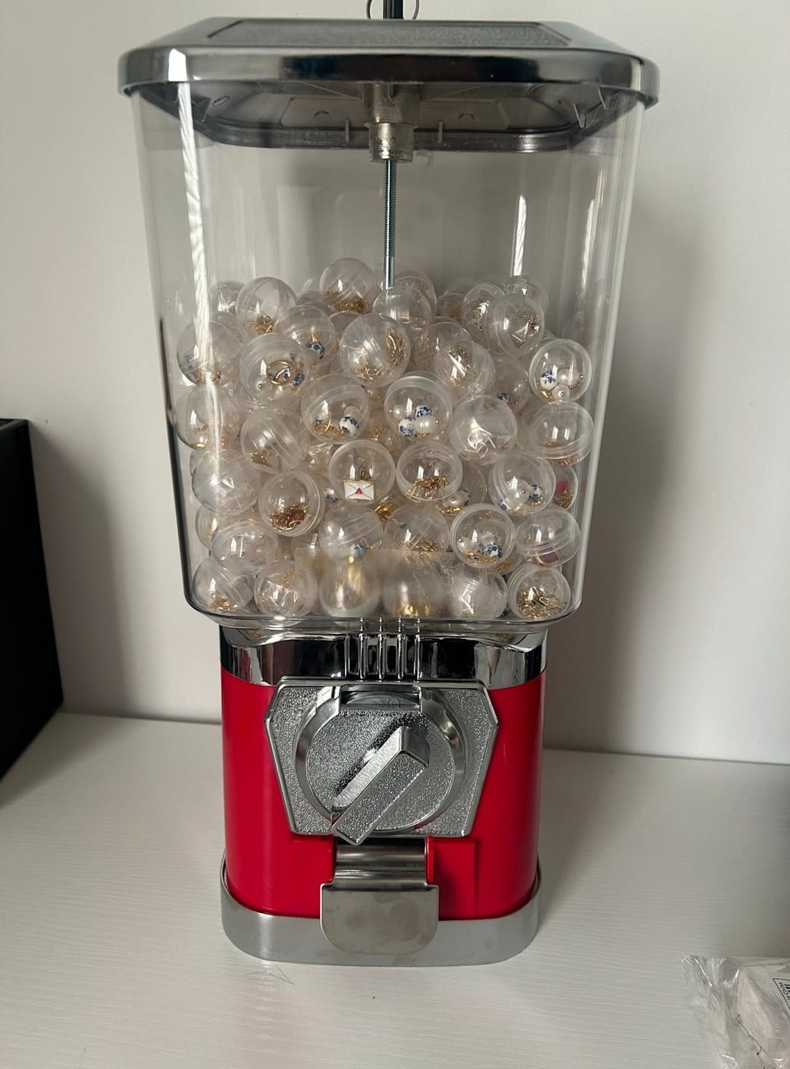 FLEURISH Sparkle Spinner: Mystery Jewelry Item in Capsule