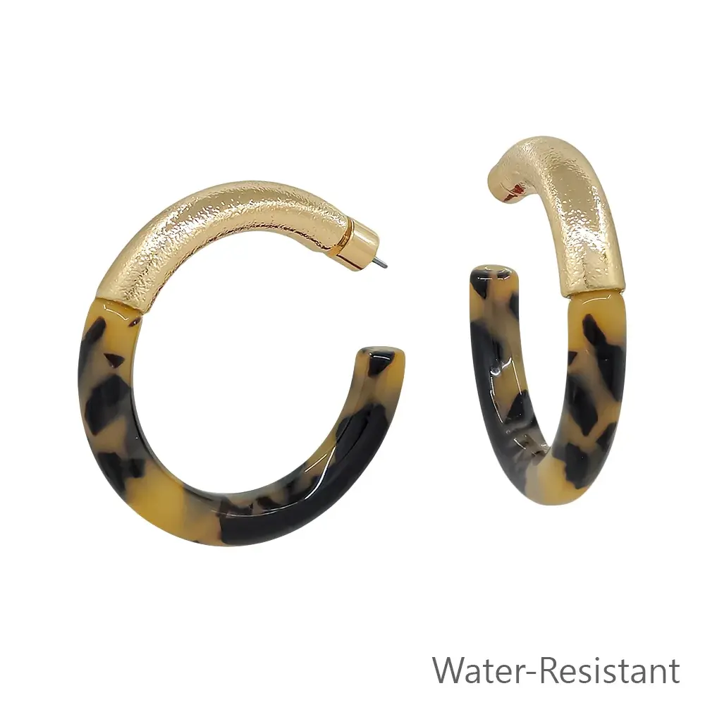 Meghan Browne Style Tortoise Teo Earrings